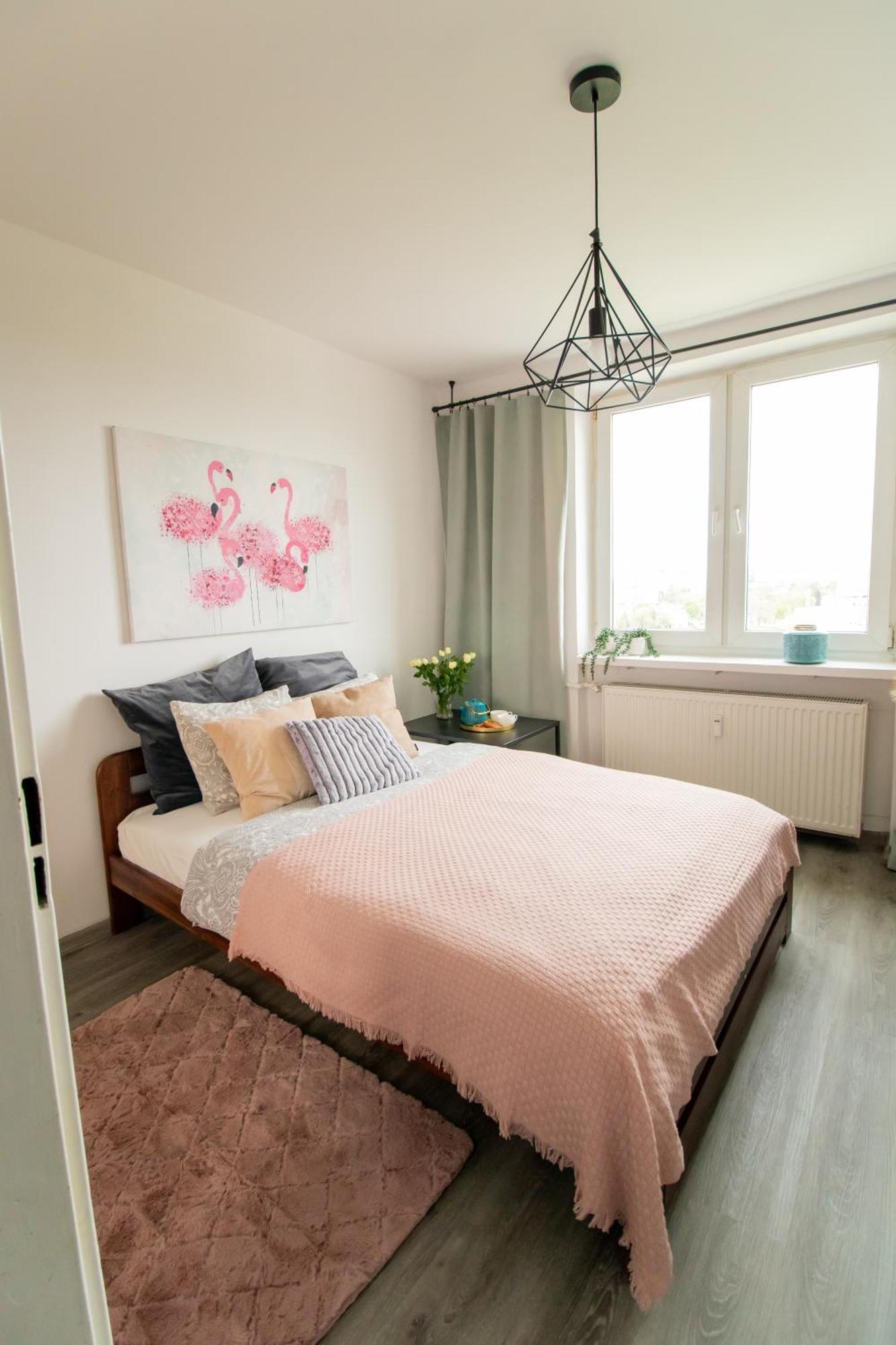 Piotrapartments - Daleka Cozy Train&Airport Apartment Варшава Экстерьер фото