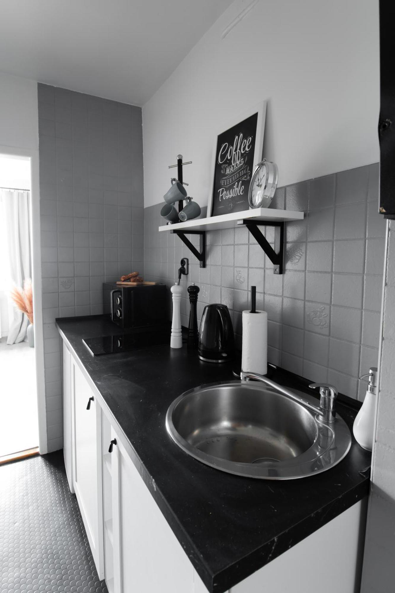 Piotrapartments - Daleka Cozy Train&Airport Apartment Варшава Экстерьер фото